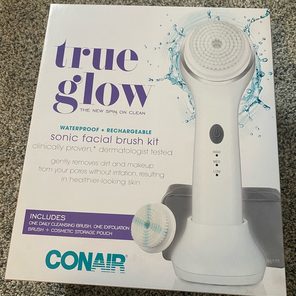 True Glow by Conair facial brush